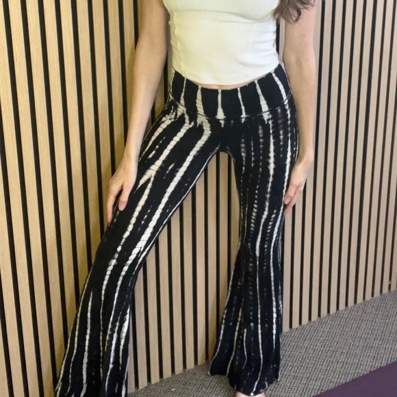 DANCE RAVER PANTS (like-new) - Picture 2 of 7